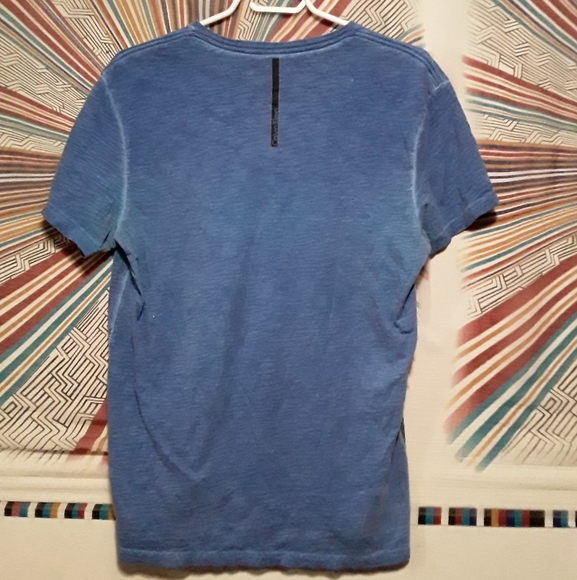 Calvin Klein Mens Medium Blue and Black V-Neck T-Shirt - Picture 11 of 13